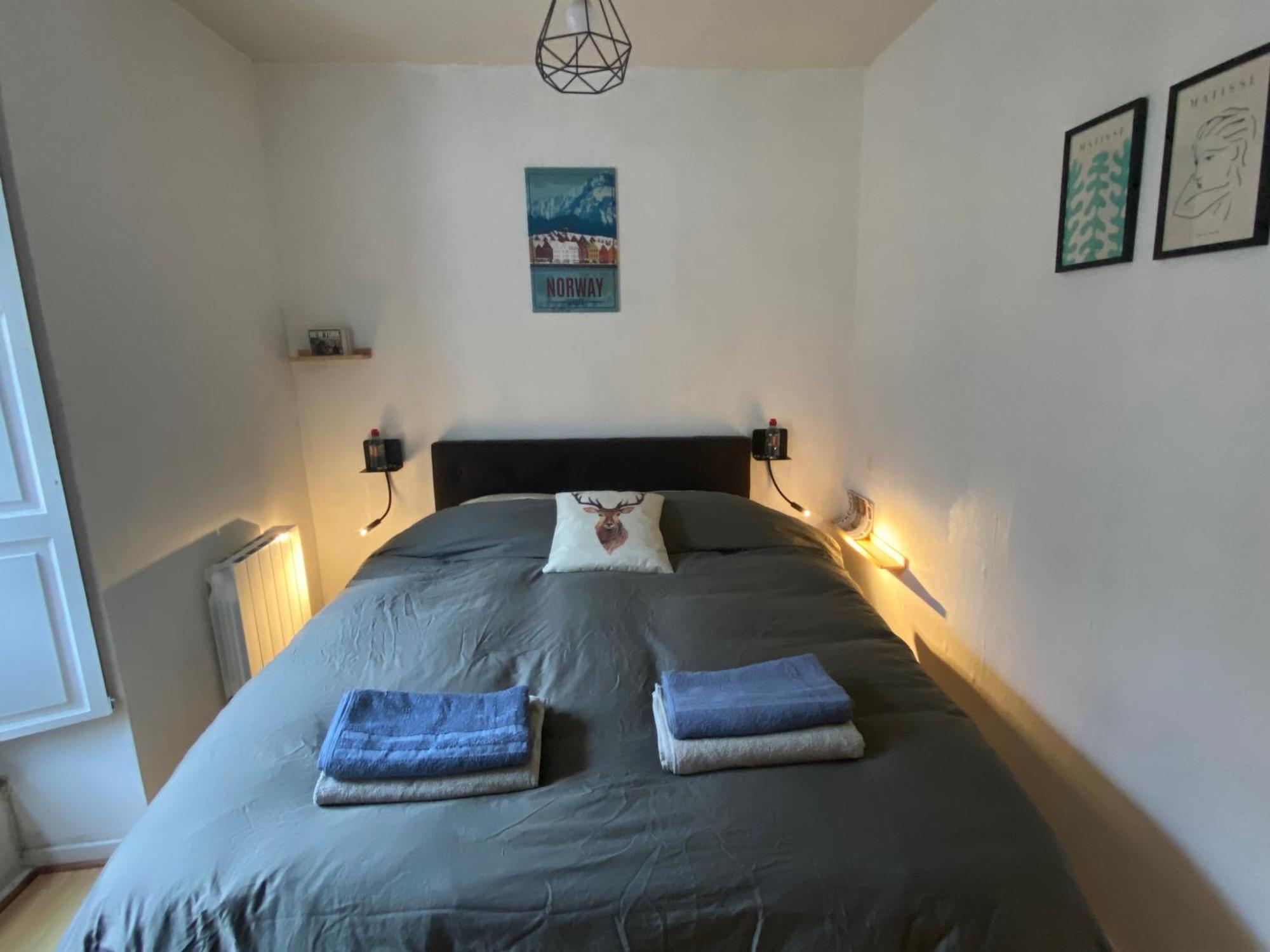 Au 47 Allees D'Etigny - Central & Standing - Avec Parking - Linge De Lit Et De Toilette Inclus Bagnères-de-Luchon Eksteriør billede