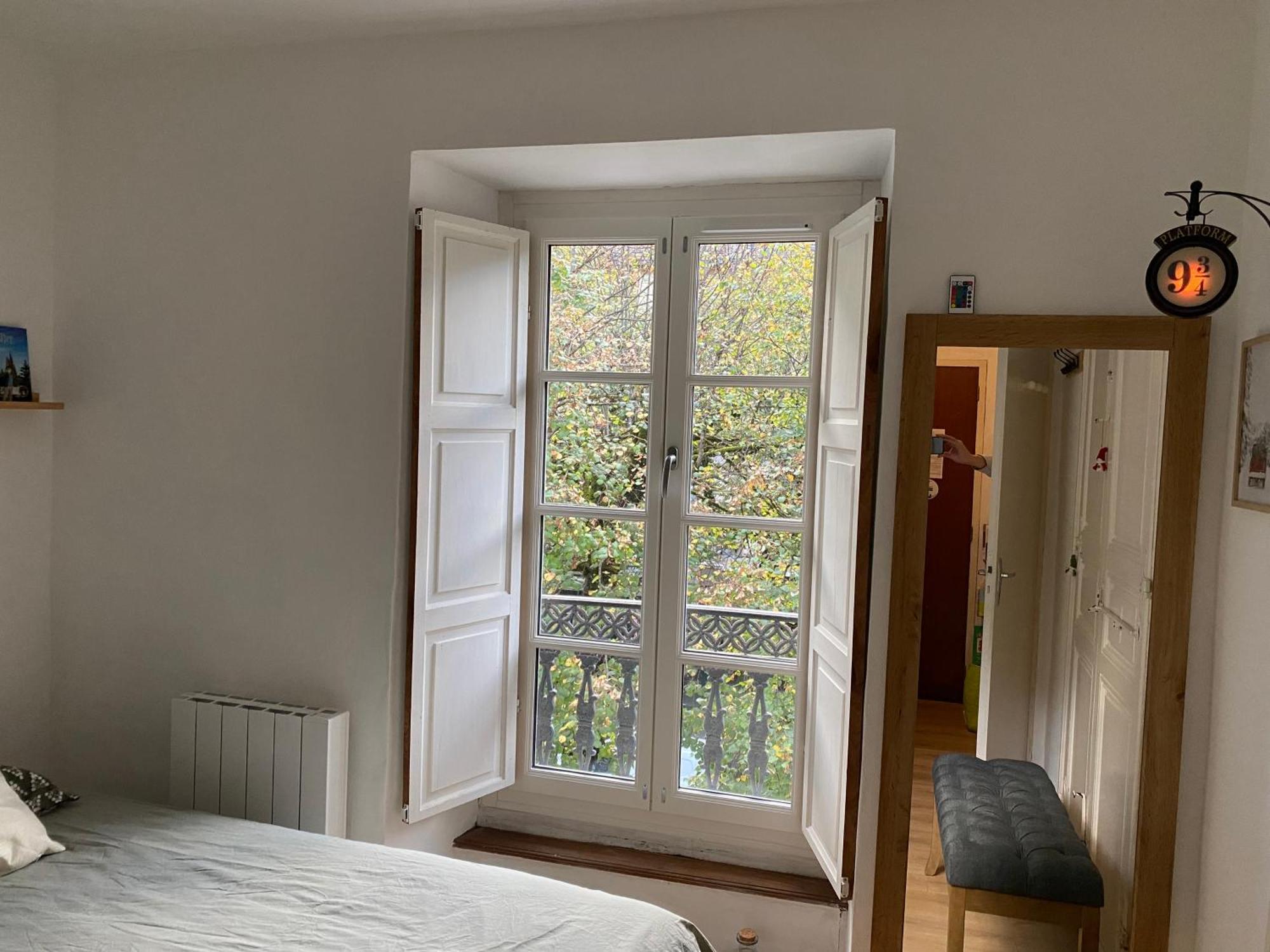 Au 47 Allees D'Etigny - Central & Standing - Avec Parking - Linge De Lit Et De Toilette Inclus Bagnères-de-Luchon Eksteriør billede